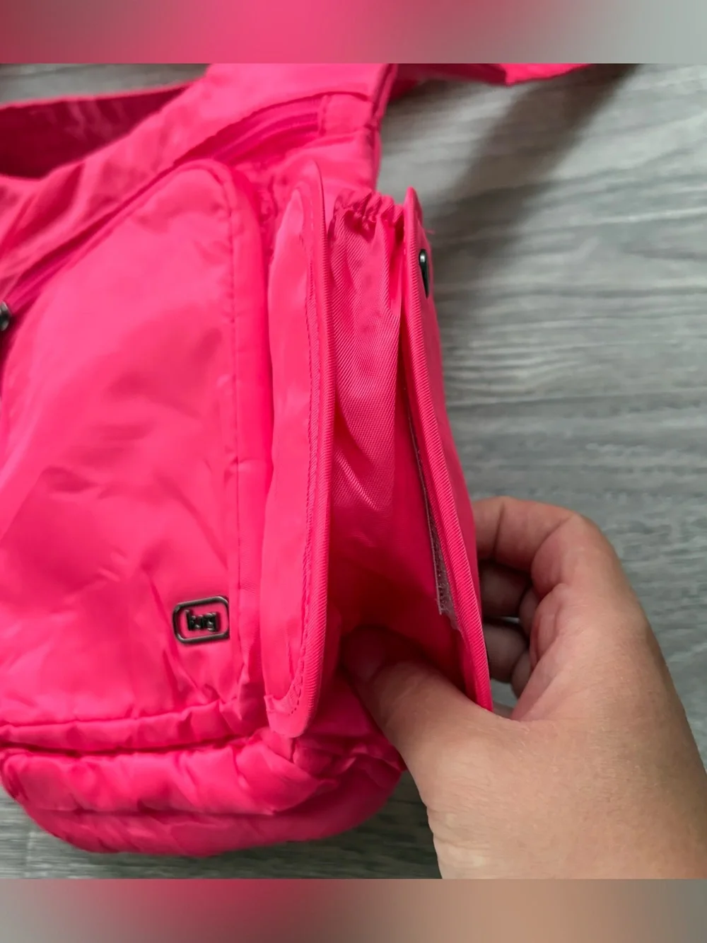 Lug Pivot Crossbody Shoulder Bag Hot Pink Neon Magentaorganizer Travel - Picture 3 of 8